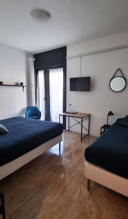 Guesthouse Tree Rooms Industrial Bergamo Exteriör bild