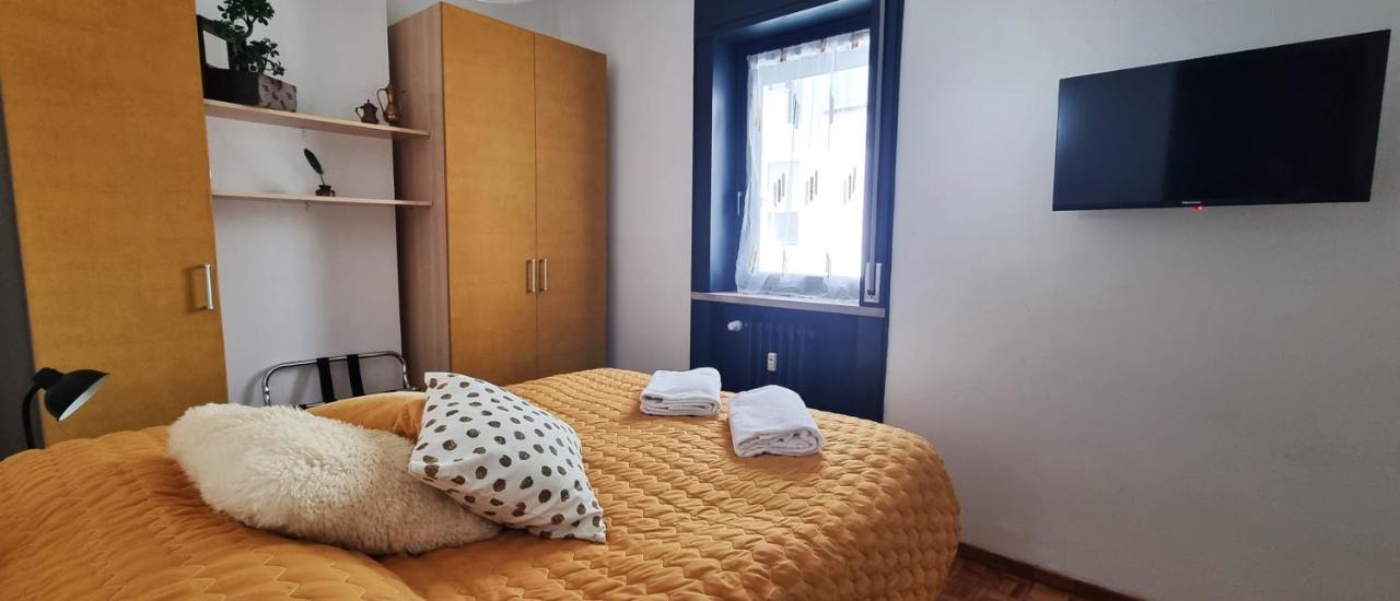 Guesthouse Tree Rooms Industrial Bergamo Exteriör bild
