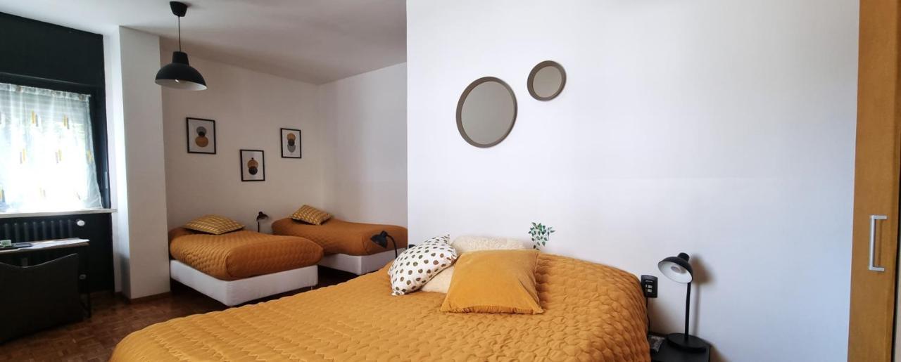 Guesthouse Tree Rooms Industrial Bergamo Exteriör bild